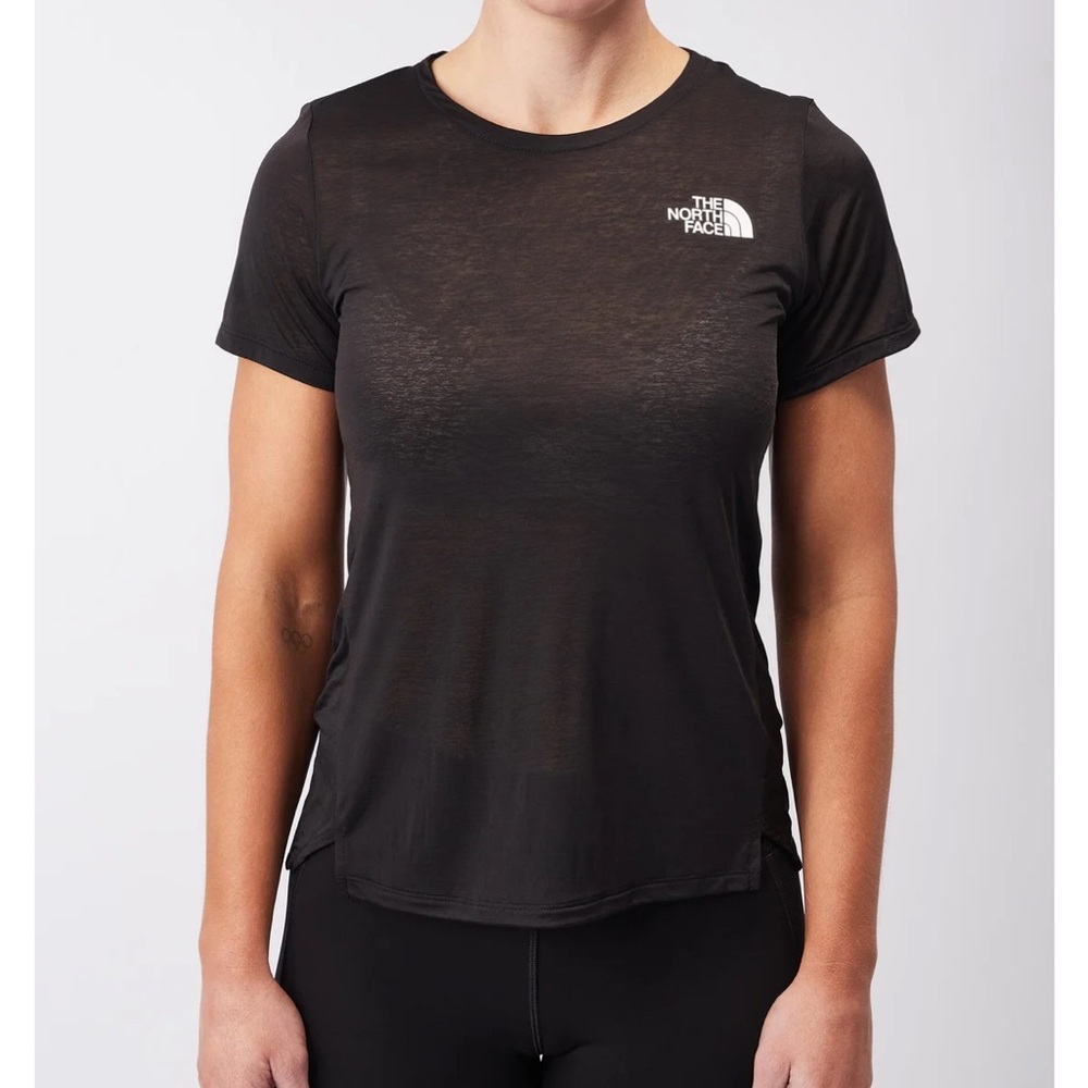 The North Face Women's Sunriser Short-Sleeve Shirt